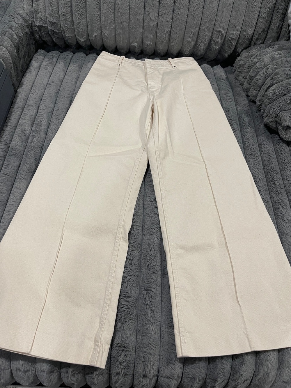 Zara Light Cream High-Rise Jeans